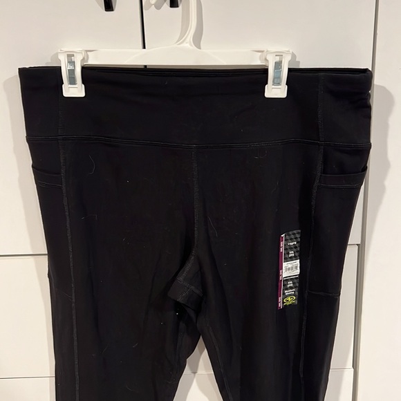 Walmart athletic works  leggings‎ . Size XXL - Picture 2 of 7